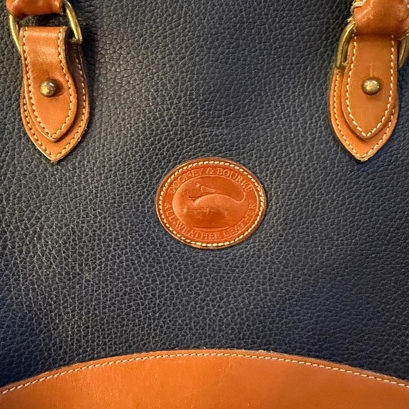 DOONEY & BOURKE Black and Tan Leather Tote Bag - Picture 6 of 8